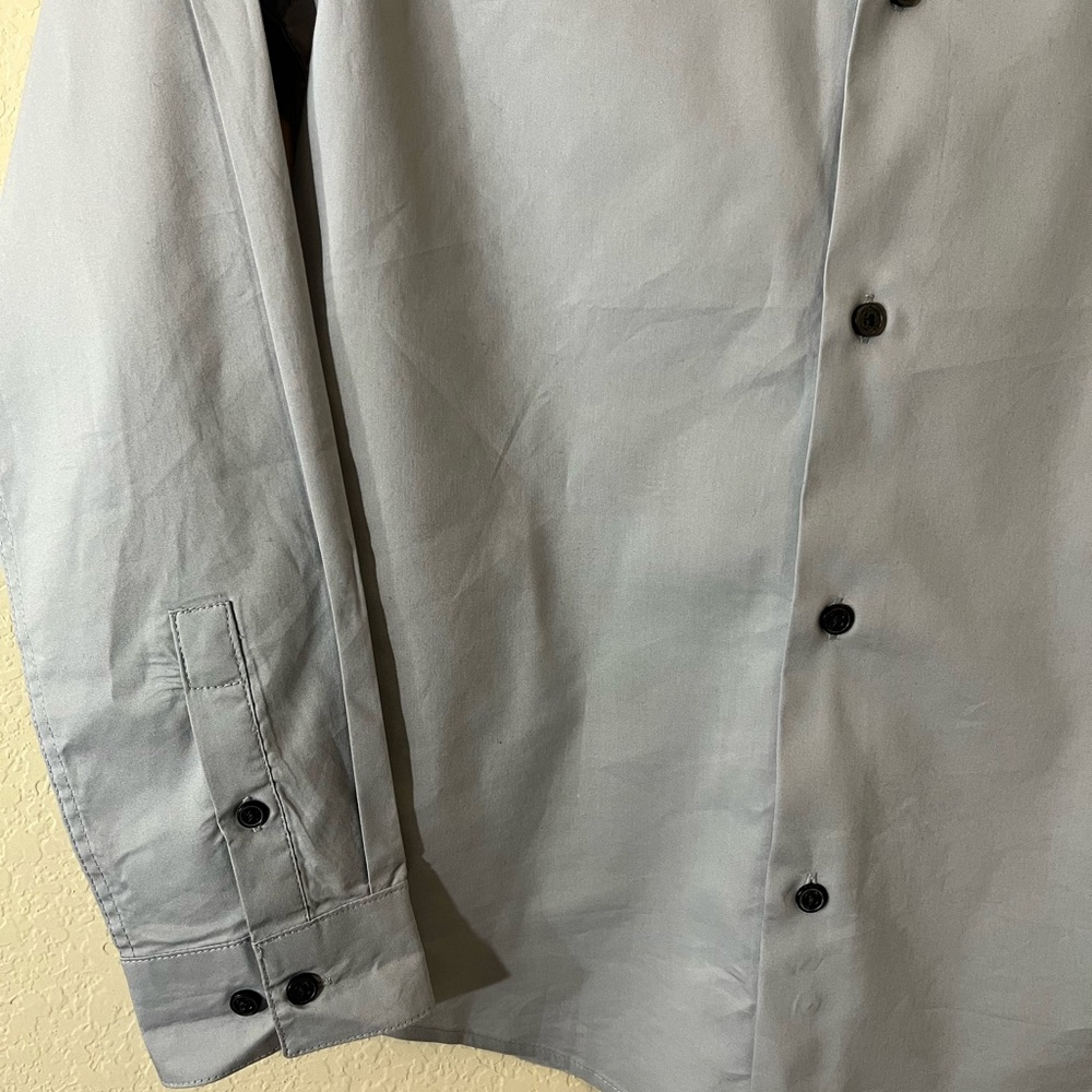 Calvin Klein Boys Slim Fit Dress Shirt | Size 12 Regular | Gray/Silver | Stretch - Picture 4 of 4
